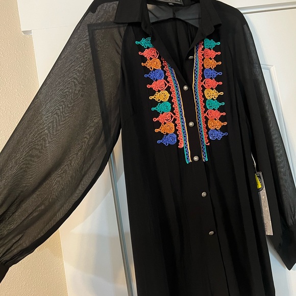 Embroidered Long Sleeve Blouse by Double D Ranch - Picture 3 of 5